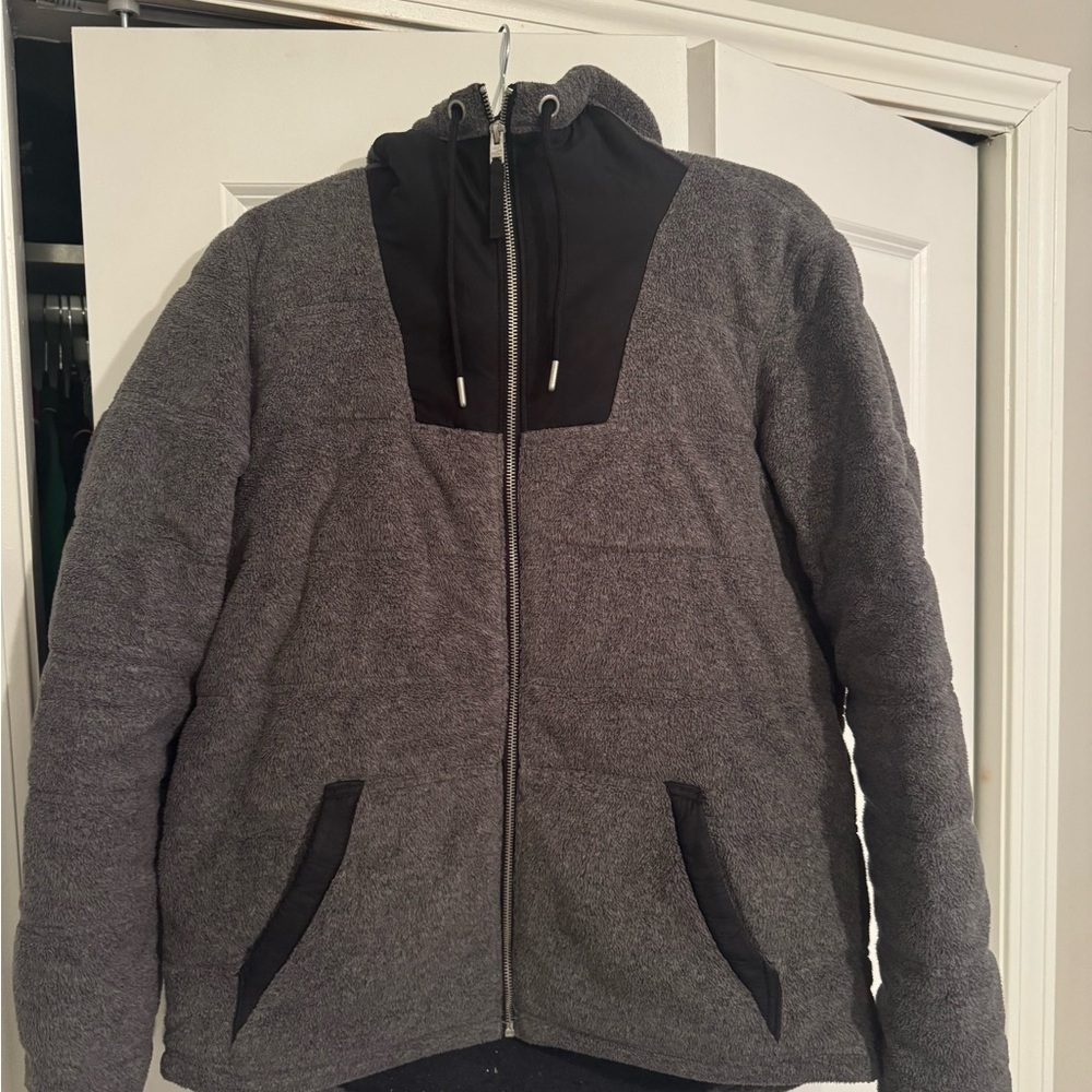 Hollister Men's Gray and Black Zip-Up Sweater